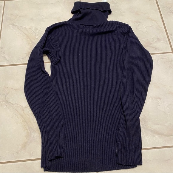 - 525 Made in America Only at Bloomingdale’s sweater size S - Picture 2 of 6